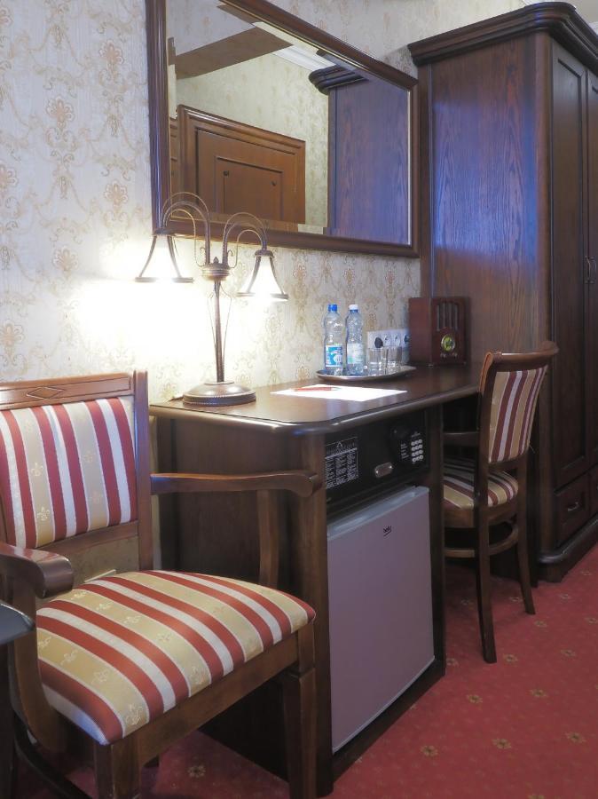Hotel Sarmata Zespol Dworski サンドミエシュ エクステリア 写真