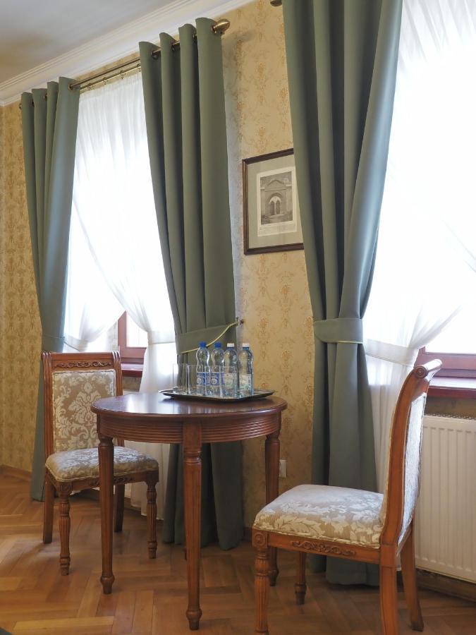 Hotel Sarmata Zespol Dworski サンドミエシュ エクステリア 写真