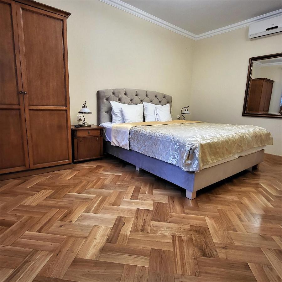 Hotel Sarmata Zespol Dworski サンドミエシュ エクステリア 写真