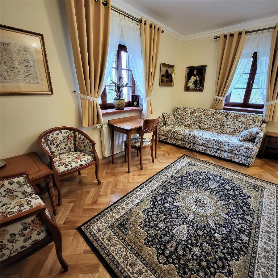 Hotel Sarmata Zespol Dworski サンドミエシュ エクステリア 写真
