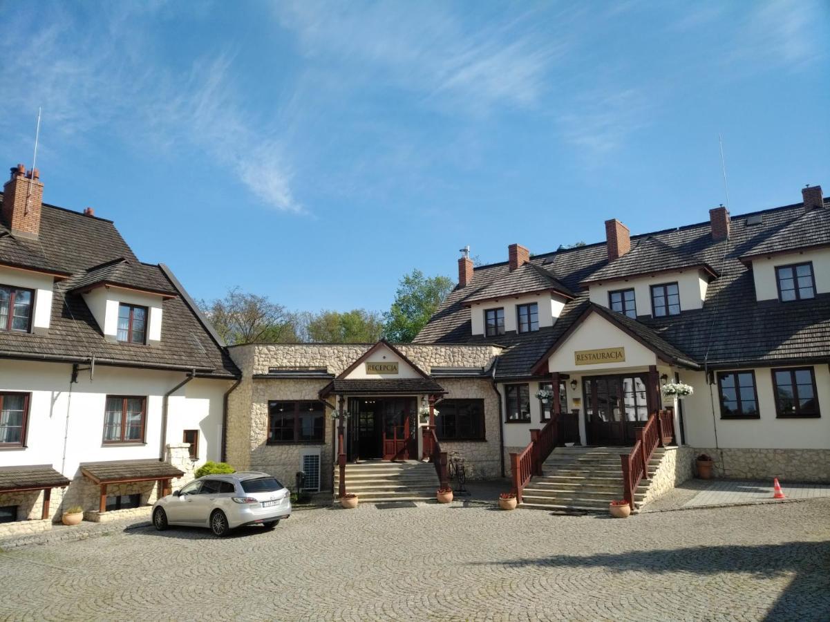 Hotel Sarmata Zespol Dworski サンドミエシュ エクステリア 写真